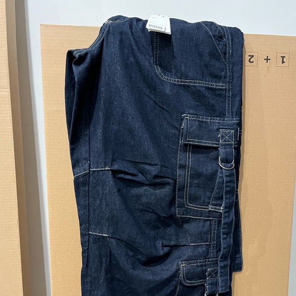 BDG Strappy Balloon Cargo Mid-Rise Jean - Picture 5 of 5